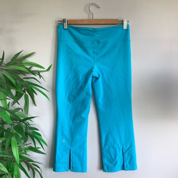 lululemon athletica Vivid Blue Cropped Leggings - Picture 4 of 7